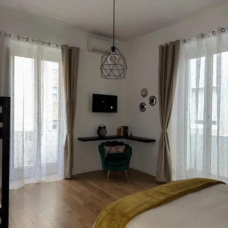 بيت ضيافة La Citta Di Pulcinella نابولي